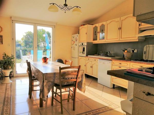 Propriété avec deux maisons