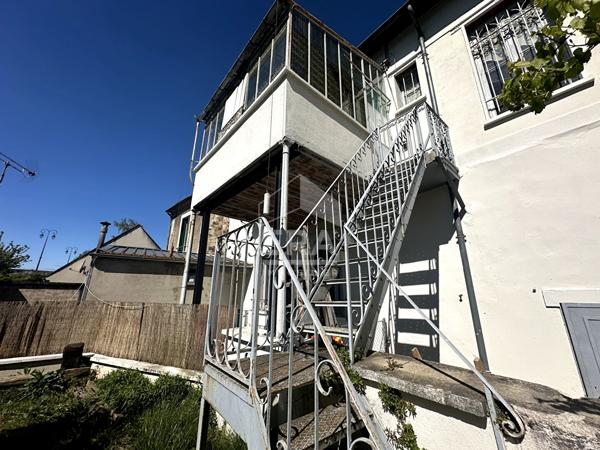 Duplex avec jardin et vue Seine Montereau Fault Yonne