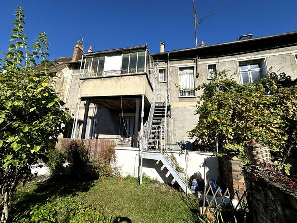 Duplex avec jardin et vue Seine Montereau Fault Yonne