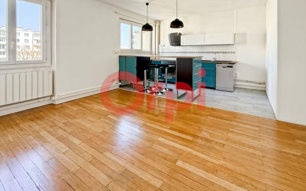 Appartement à vendre    2 pièces • 42 m2 Lyon 8