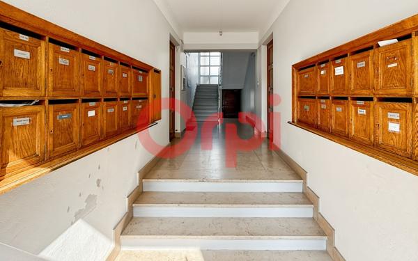 Appartement à vendre    2 pièces • 42 m2 Lyon 8