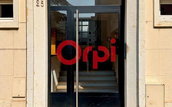 Appartement à vendre    2 pièces • 42 m2 Lyon 8