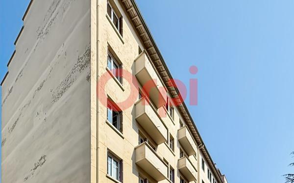 Appartement à vendre    2 pièces • 42 m2 Lyon 8