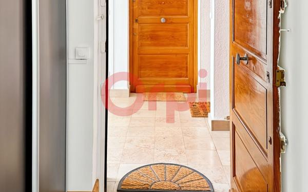 Appartement à vendre    2 pièces • 42 m2 Lyon 8