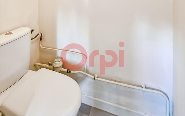 Appartement à vendre    2 pièces • 42 m2 Lyon 8