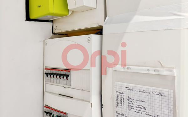 Appartement à vendre    2 pièces • 42 m2 Lyon 8