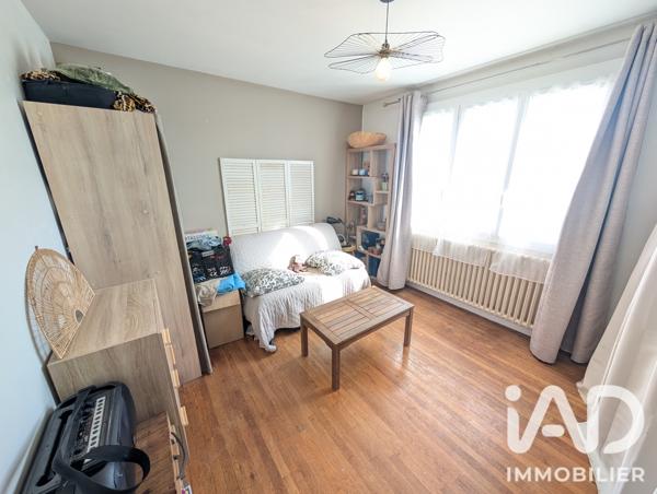 Maison à vendre 5 pièces 107 m² Lussac-les-Châteaux