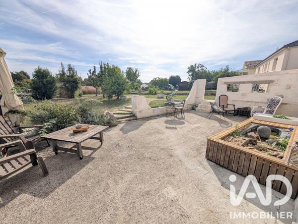 Maison à vendre 5 pièces 107 m² Lussac-les-Châteaux