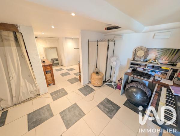 Maison à vendre 5 pièces 107 m² Lussac-les-Châteaux