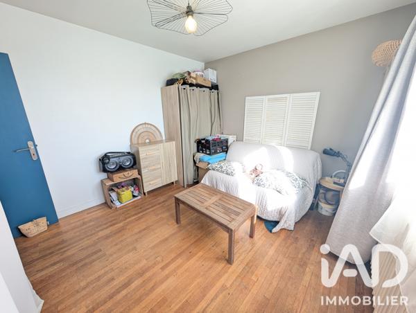 Maison à vendre 5 pièces 107 m² Lussac-les-Châteaux