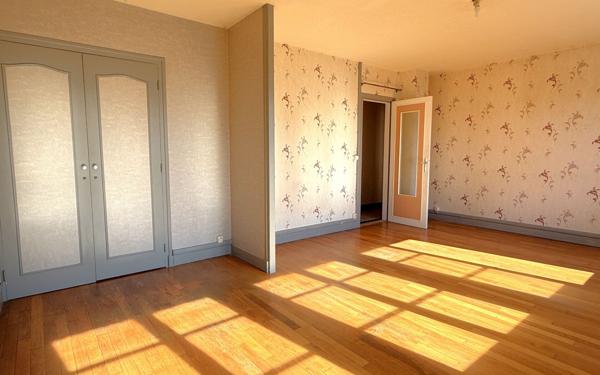 Maison à vendre    5 pièces • 93 m2 Morangis