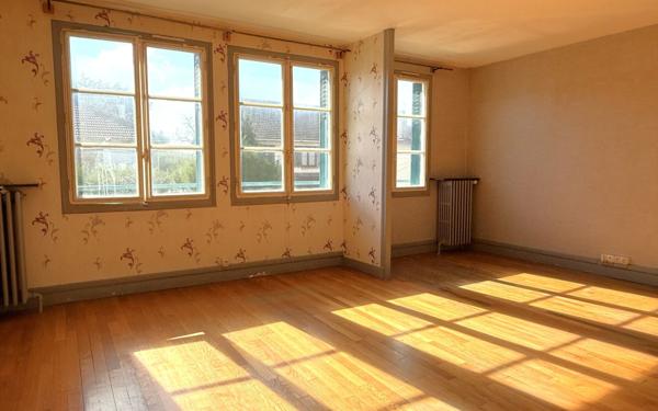 Maison à vendre    5 pièces • 93 m2 Morangis