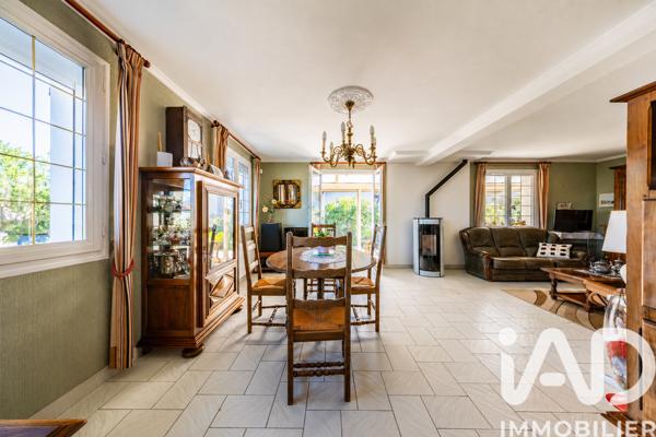 Maison à vendre 5 pièces 131 m² Fontaine-lès-Dijon