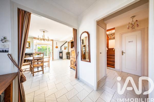 Maison à vendre 5 pièces 131 m² Fontaine-lès-Dijon