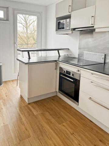 Appartement Lille 3 pièce(s) 68 m2, 2/3 chambres, cave
