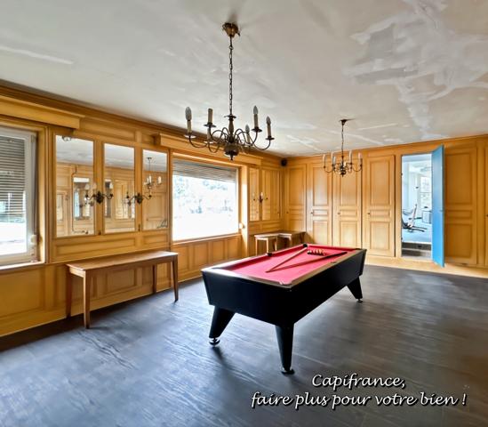 Maison à vendre 11 pièces LA CLAYETTE (71) - 530m ² habitables - 13 pièces - piscine - dépendances - terrain 3822 m²