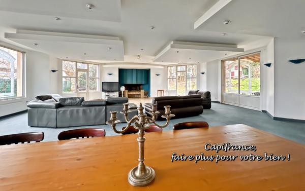 Maison à vendre 11 pièces LA CLAYETTE (71) - 530m ² habitables - 13 pièces - piscine - dépendances - terrain 3822 m²