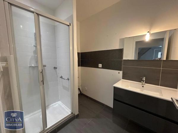 Appartement à louer 3 pièces 56.81m² Saint-Étienne (42000)