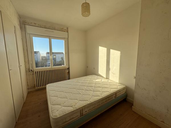 Rochefort : Maison sans mitoyenneté 3 chambres + dépendance