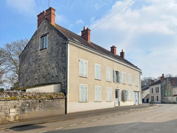 Maison 11 pièces - 301 m²