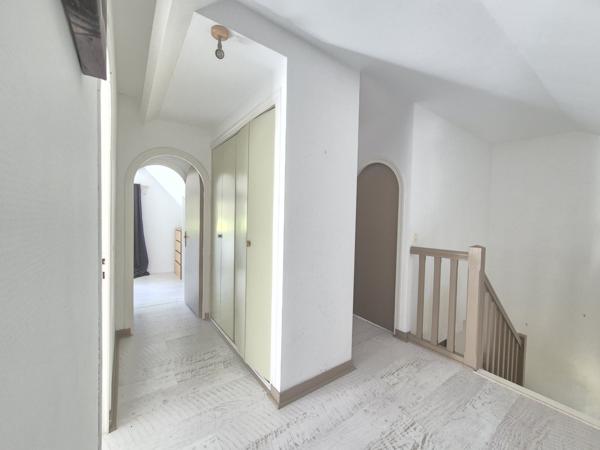 Maison 4 pièce(s) 3 chambre(s) 99 m²