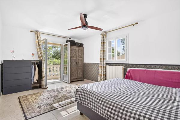 Maison au cœur d’un écrin de nature préservée – Marseille 13e