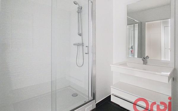 Appartement à louer    3 pièces • 63 m2 Clamart