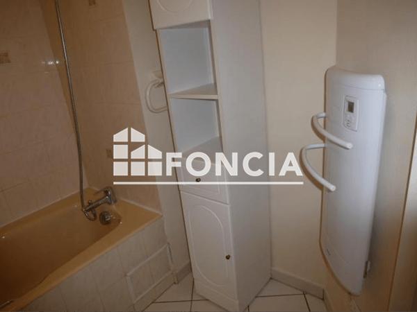 Location Appartement 2 pièces 62.5 m² - 5 RUE GUY ALLARD Grenoble 38000