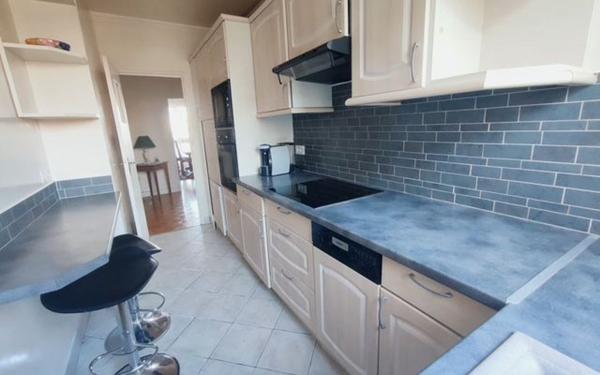 Appartement à vendre    3 pièces • 80,38 m2 Saint-Maur-des-Fossés