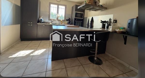 Villa familiale avec 2 logements