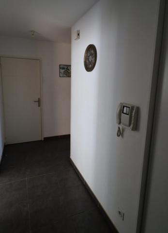 Centre de MONTREVEL EN BRESSE Appartement T3 lumineux avec balcon 10 m² et garage – Résidence récente