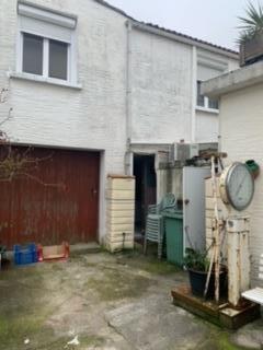 Saint-Georges-de-Didonne (17110) 

IDEAL INVESTISSEUR DEL'IMMOBILIER vous propose cet ensemble immobilier de deux lots dans l'hyper centre. Lot N