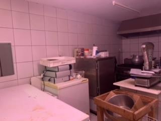 Saint-Georges-de-Didonne (17110) 

IDEAL INVESTISSEUR DEL'IMMOBILIER vous propose cet ensemble immobilier de deux lots dans l'hyper centre. Lot N