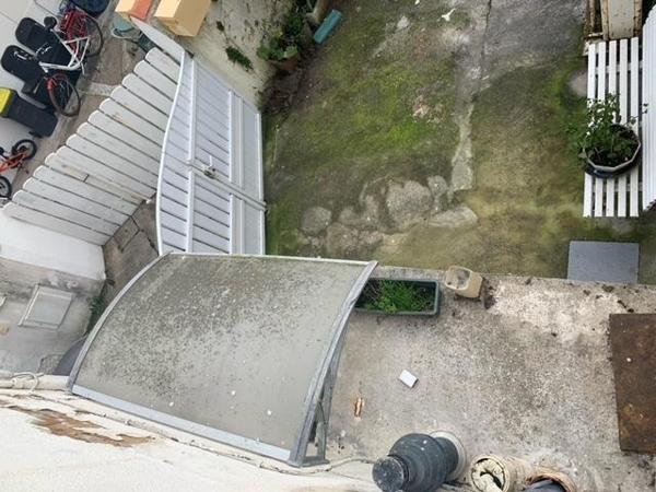 Saint-Georges-de-Didonne (17110) 

IDEAL INVESTISSEUR DEL'IMMOBILIER vous propose cet ensemble immobilier de deux lots dans l'hyper centre. Lot N