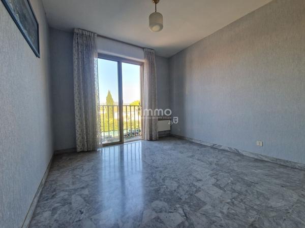 Appartement 4 pièces, terrasses, garage et cave