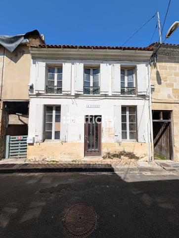 Immeuble 12 pièces - 220 m²