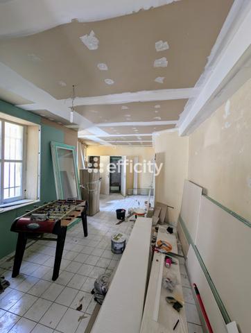 Immeuble 12 pièces - 220 m²