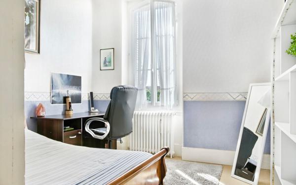 Maison à vendre    11 pièces • 263 m2 Paris 1