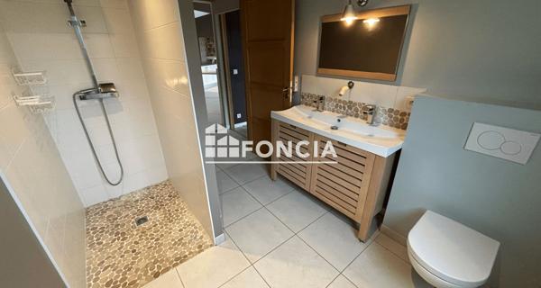 À vendre Maison 5 pièces 150 m² - Saint-mard 17700