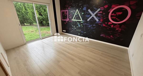 À vendre Maison 5 pièces 150 m² - Saint-mard 17700