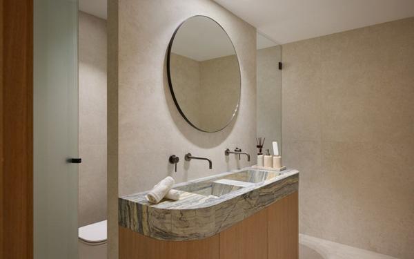 Appartement à vendre    5 pièces • 210 m2 Cannes