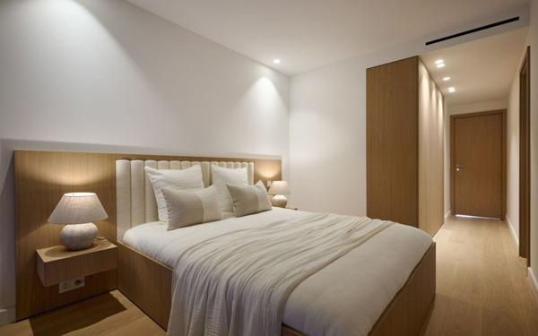 Appartement à vendre    5 pièces • 210 m2 Cannes