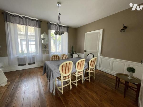 Magnifique maison de ville avec piscine à LA FERTE MACE