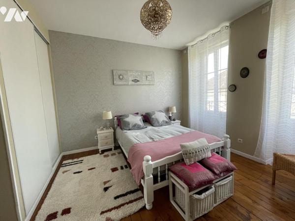 Magnifique maison de ville avec piscine à LA FERTE MACE