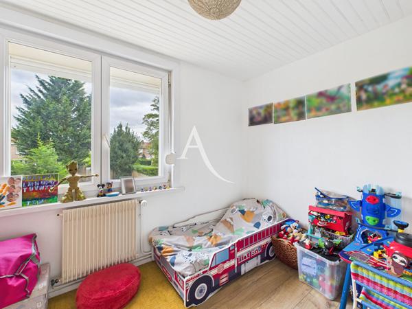 Maison Croix 5 pièce(s)