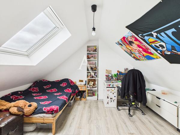 Maison Croix 5 pièce(s)