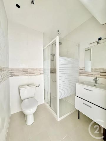 Appartement T3 à vendre  3 pièces - 49,61 m 2   RODEZ  - 12