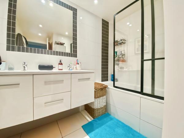 Appartement à vendre 5 pièces CHOISY LE ROI (94)