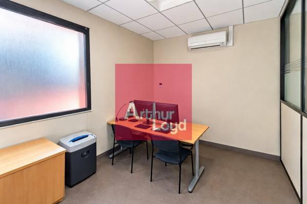 CLERMONT-FERRAND ZI BREZET À LOUER BUREAUX 250 M2