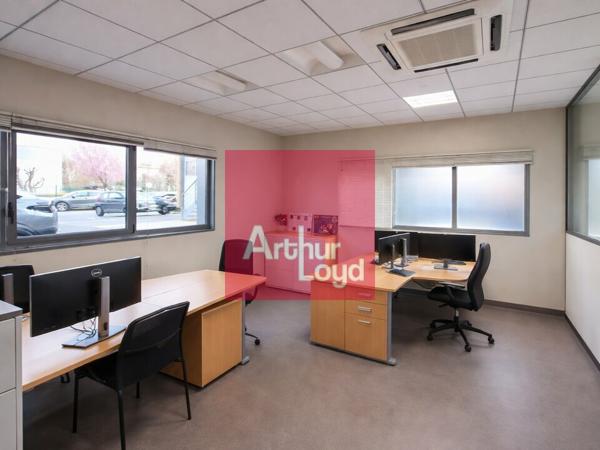 CLERMONT-FERRAND ZI BREZET À LOUER BUREAUX 250 M2